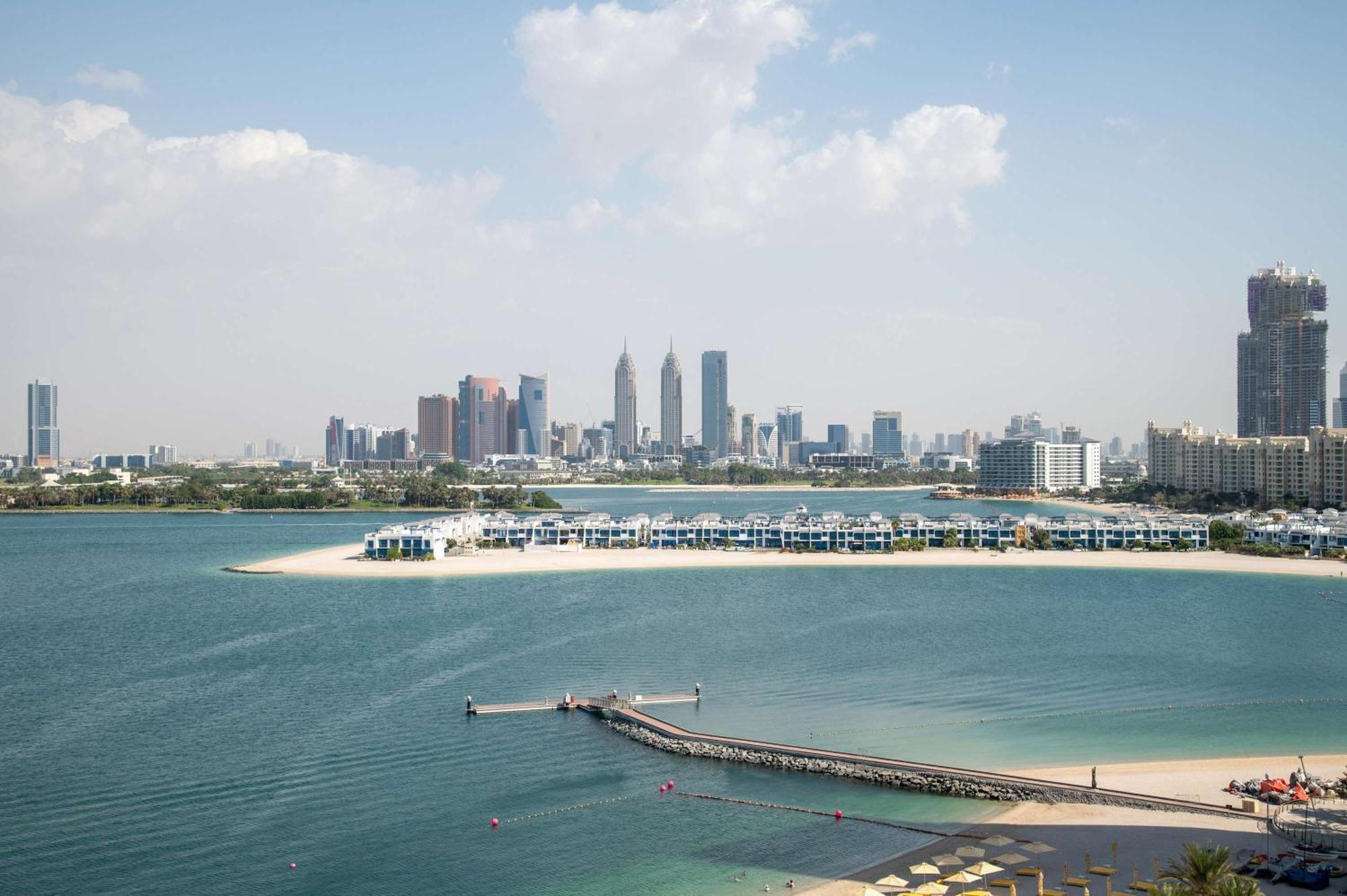 Frank Porter - Diamond, Tiara Residences Apartment Dubai