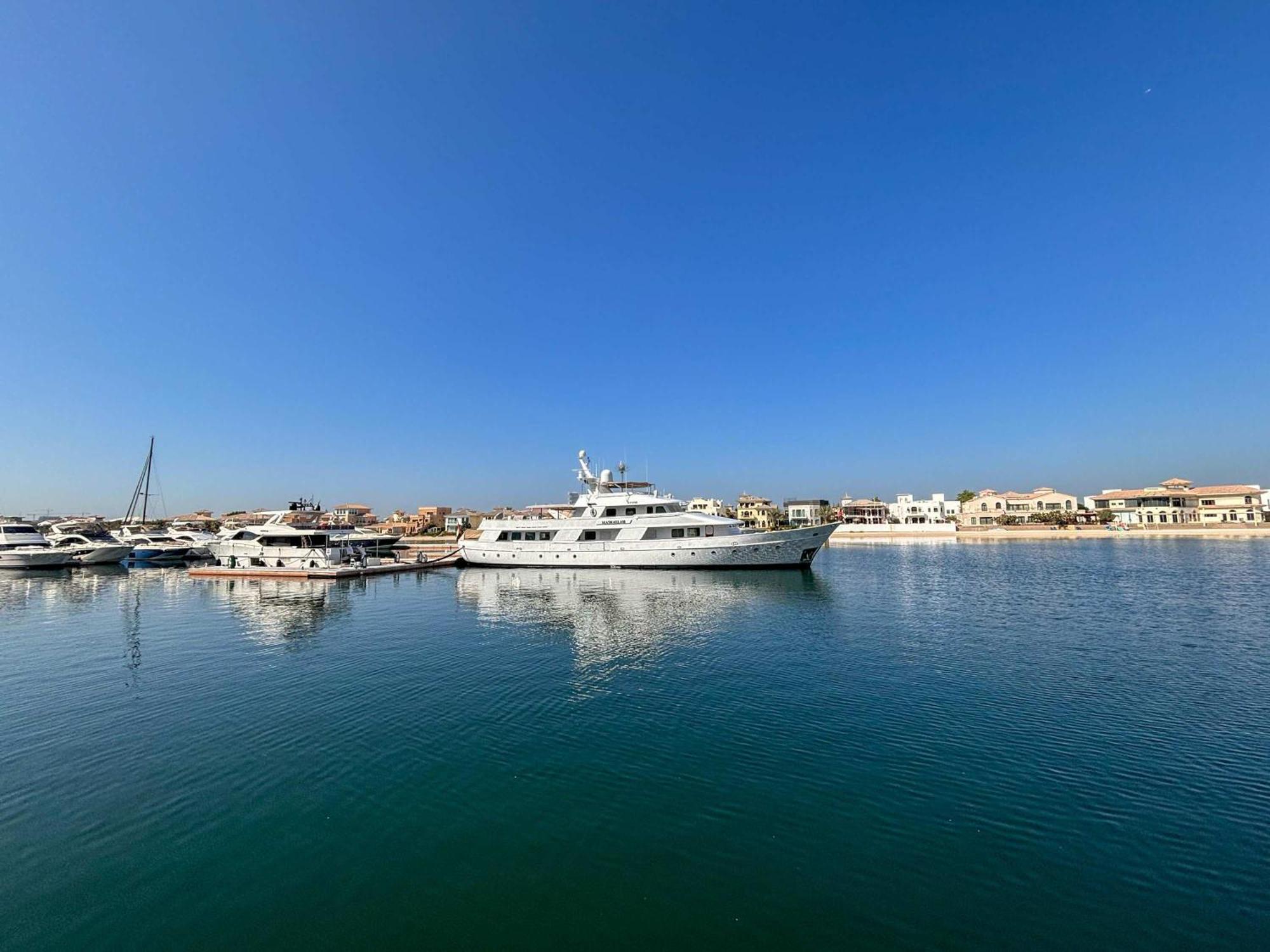 Frank Porter - Diamond, Tiara Residences Apartment Dubai